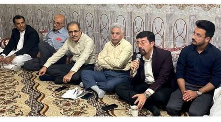 نشست صمیمی پزشکان با معاونت بهداشتی دانشگاه و هیئت همراه